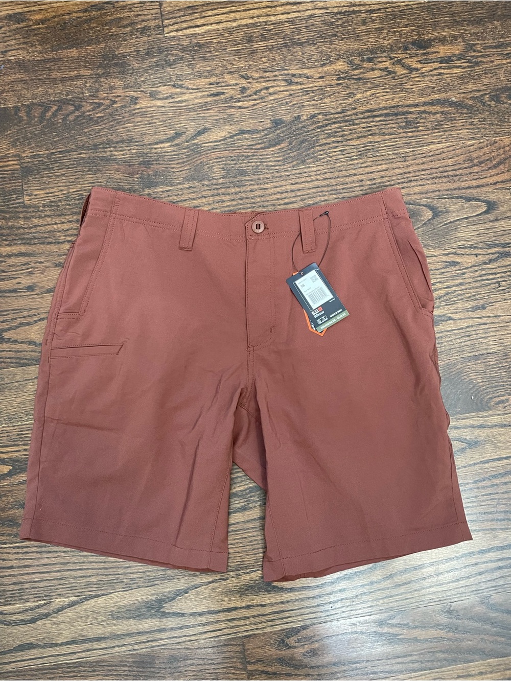 5.11 tactical dart Shorts. Size 38. New with tags